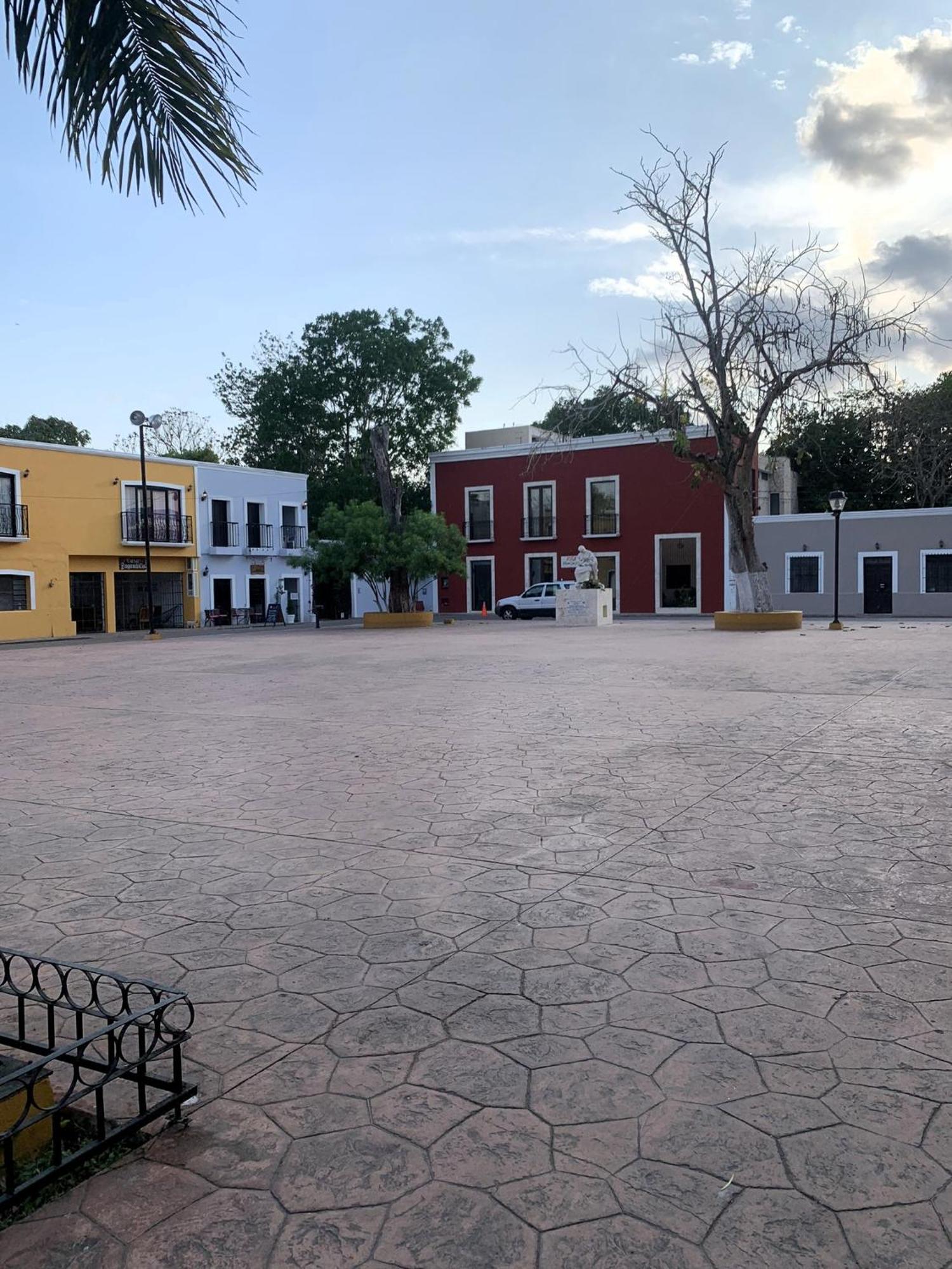 In Wotoch Departamentos Con Estacionamiento Lägenhet Valladolid  Exteriör bild