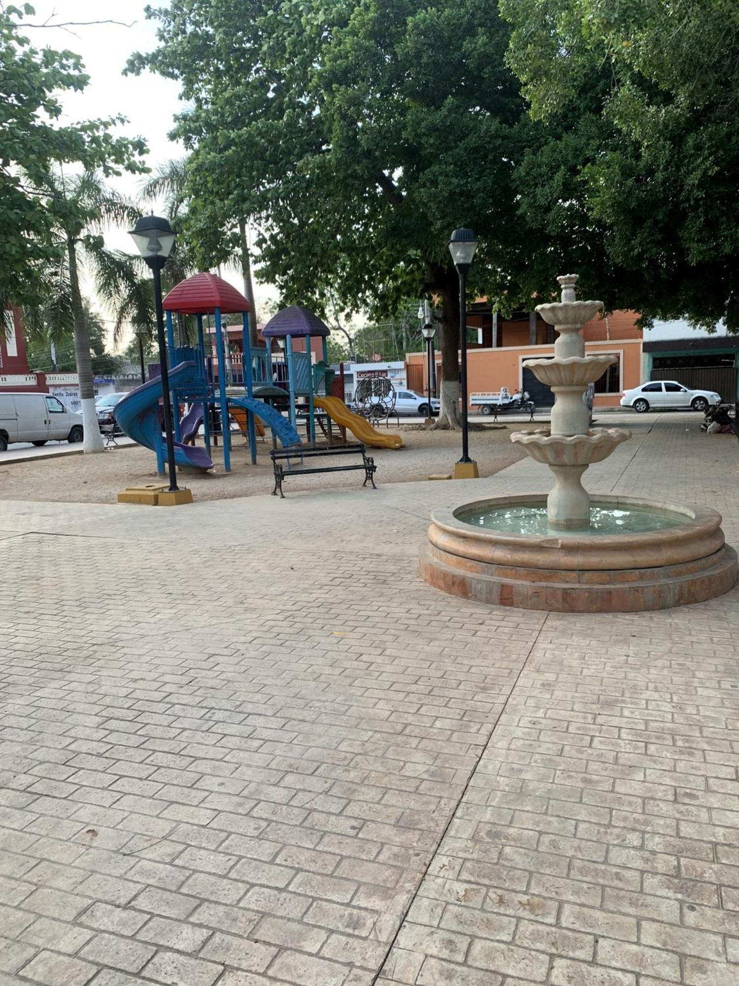 In Wotoch Departamentos Con Estacionamiento Lägenhet Valladolid  Exteriör bild